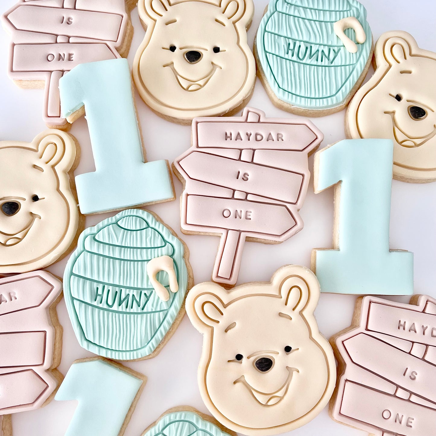 Simple Winnie the Pooh Birthday Cookie Set 20 Pack