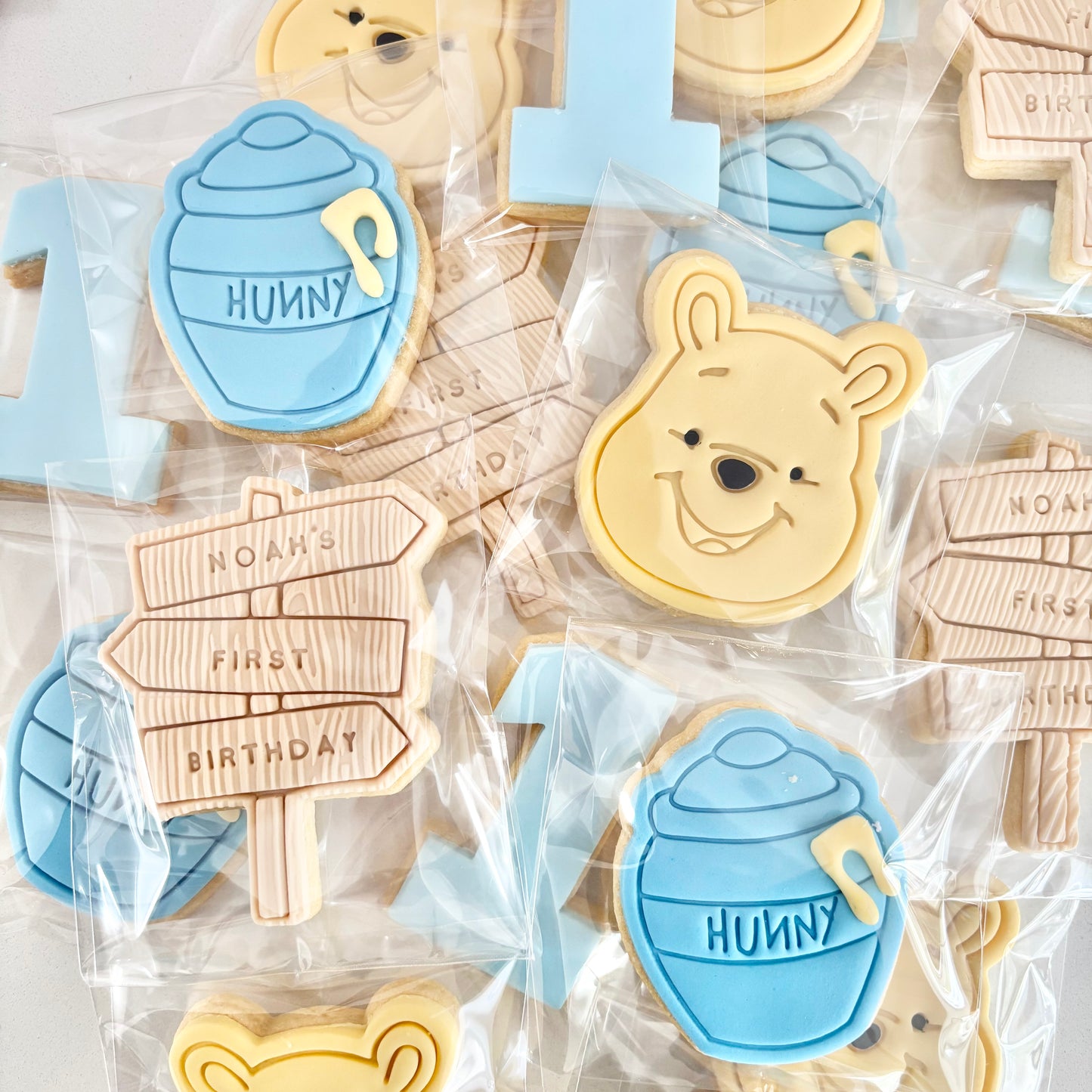Simple Winnie the Pooh Birthday Cookie Set 20 Pack